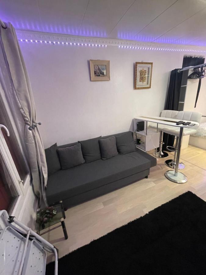 Jolie Petite Maison Avec Un Grand Jardin Montmagny Exteriör bild